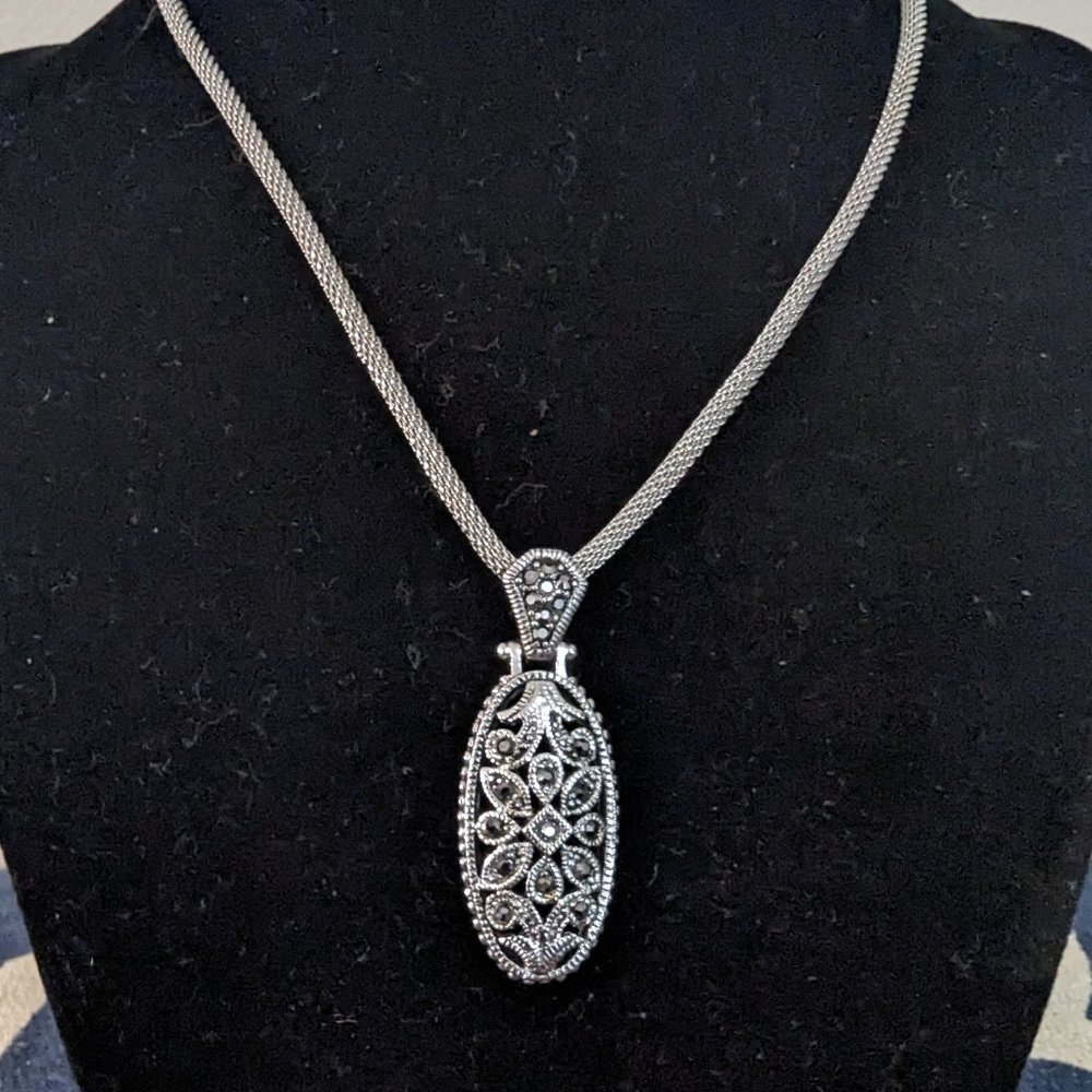 NEW - Gemstone Glittery  Cookie Lee Necklace (NBW) - Limited Edition